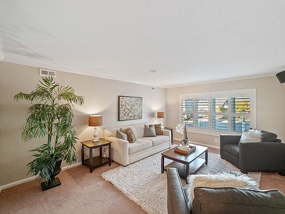 5th image of 5983 Alvarado Ct