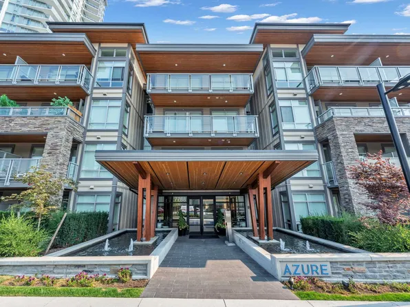 7788 18th St #311, Burnaby, BC V3N