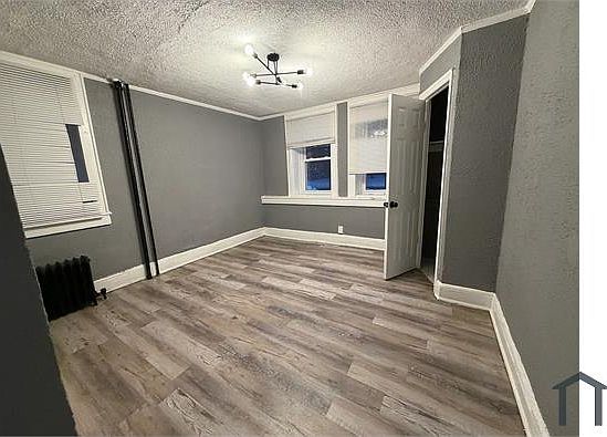 2nd image of 717 Arlington Ave APT 1B