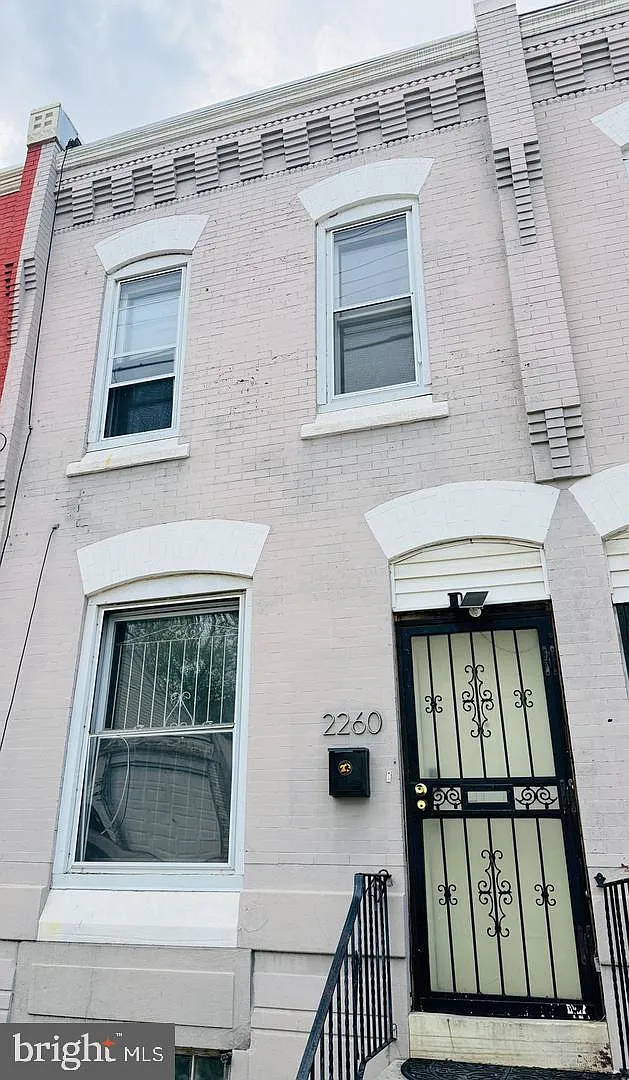 4 bed, 2.0 bath, 1316 sqft, $1,775 — Photo 1