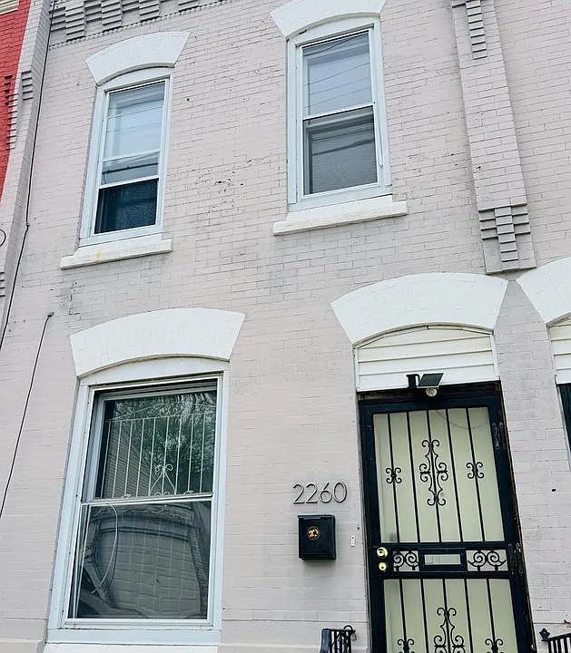 2260 N 15th St