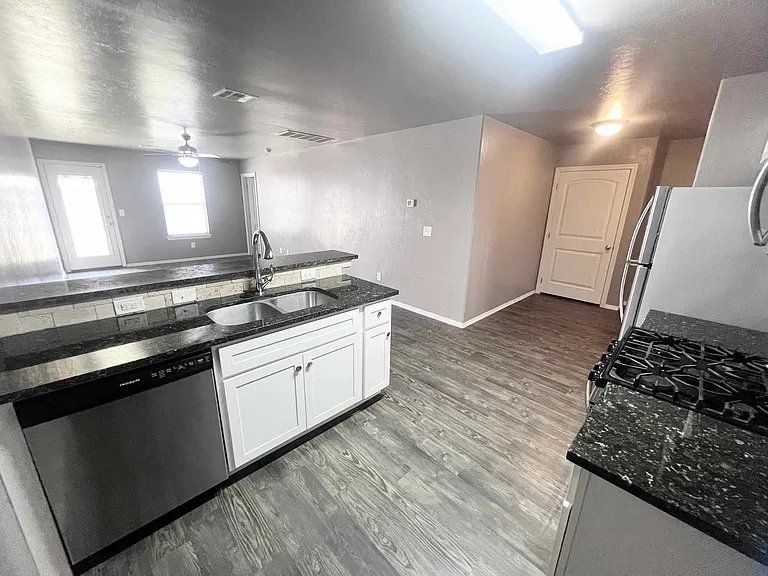 2165 Buena Vida Ln — Photo 10