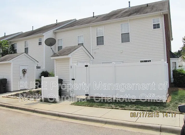 18040 Delmas Dr — Photo 32