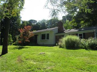 151 Bethmour Rd, Bethany, CT 06524