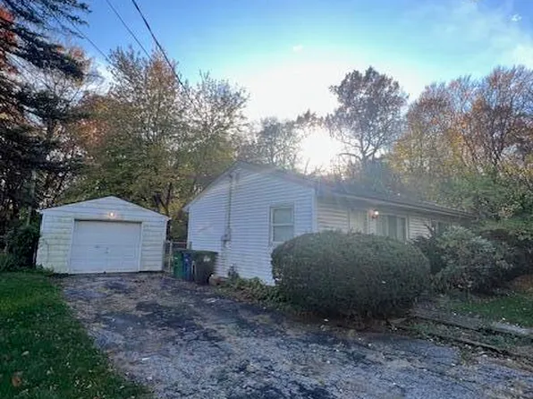 2389 E 35th Ave, Lake Station, IN 46405