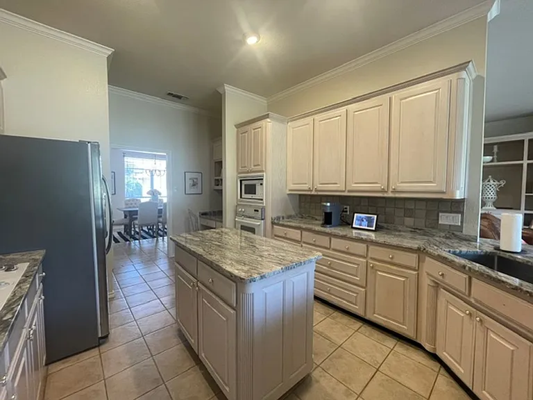 558 Timber Ridge Dr — Photo 10