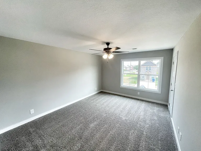 358 Honeycomb Ct — Photo 6
