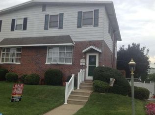 13037 Worthington Rd, Philadelphia, PA 19116