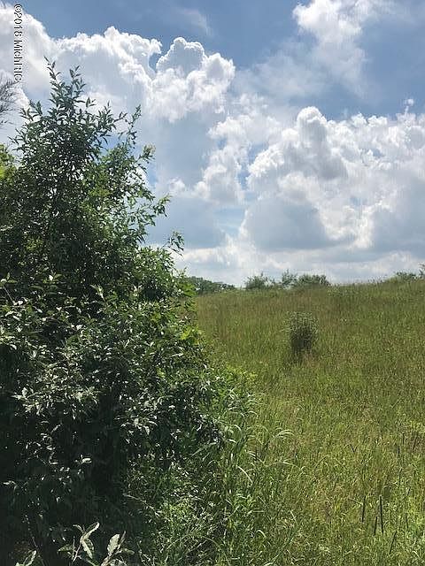 2nd image of Struble Rd