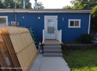 202 Roma Ave, Staten Island, NY 10306