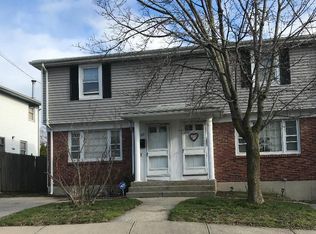 101 Northup Ave, Providence, RI 02904