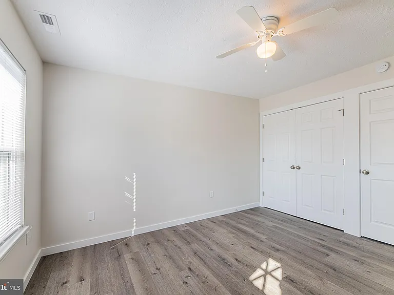 525 Gray Ave #2 — Photo 3