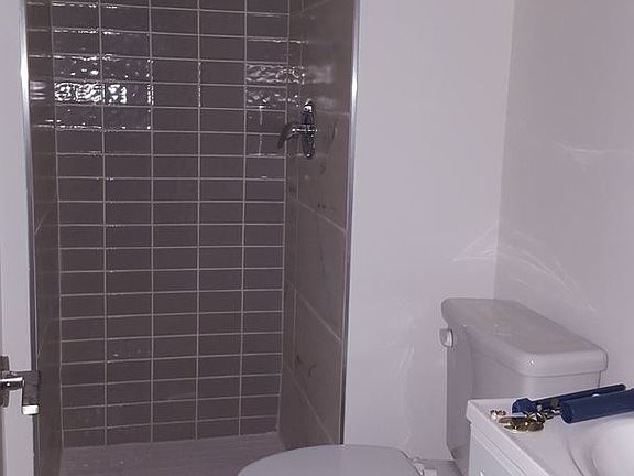 4th image of 4735 Bancroft St APT 03