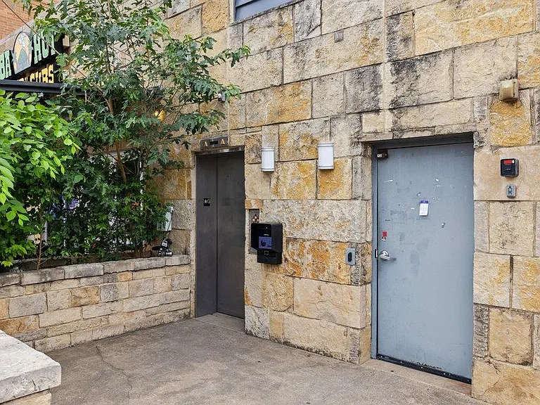 3016 Guadalupe St #303 — Photo 24