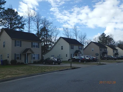 120 Stratford Rd Photo 1