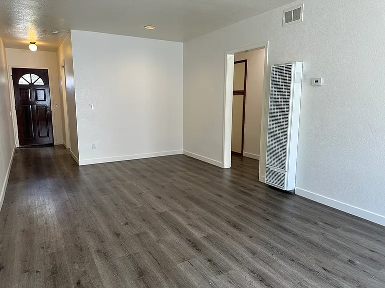 3954 Hortensia St #3954 — Photo 4