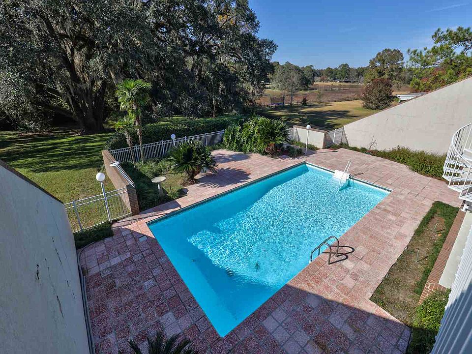 1st image of 2119 Orleans Dr