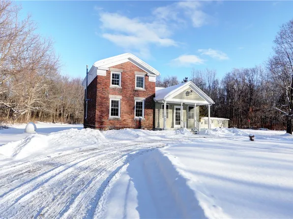 2147 Welch Rd, Geneva, NY 14456