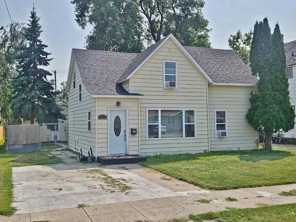 1st image of 322 4th St SE