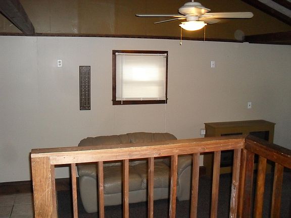 5th image of 90 Gainsville Dr