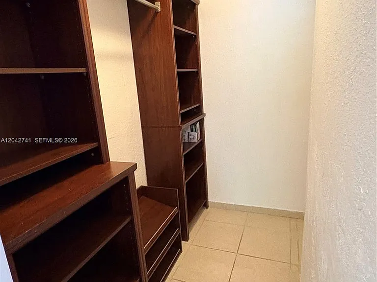 17600 NW 68th Ave #B2004 — Photo 16