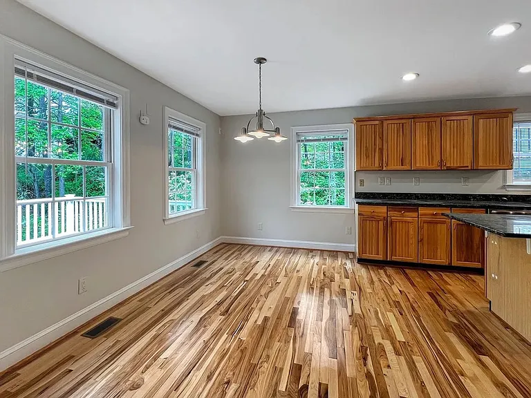 8651 Nesslewood Rd — Photo 9
