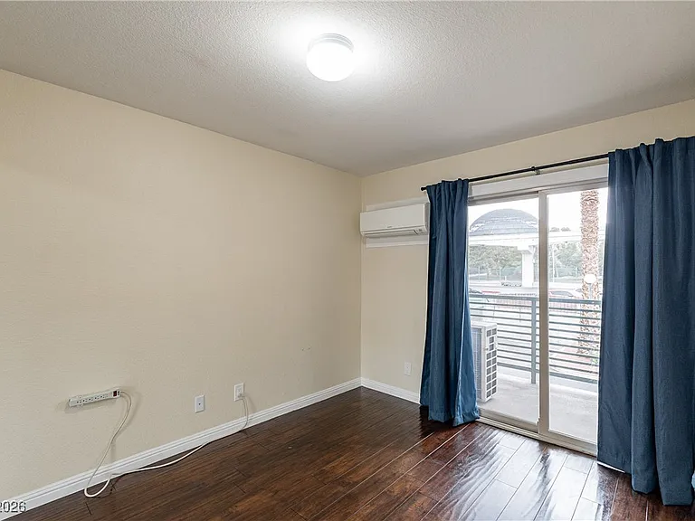 450 Elm Dr #206 — Photo 15