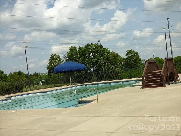 10345 Falling Leaf Dr NW — Photo 37