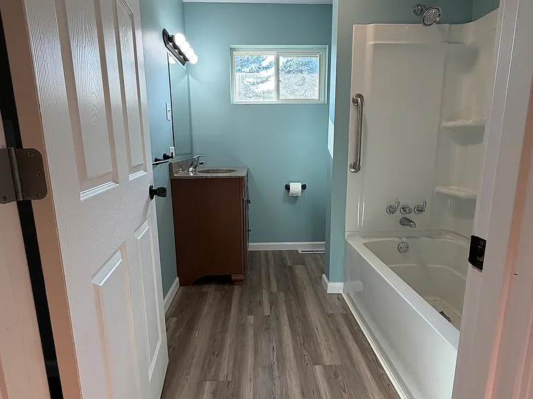 872 Clifford Lake Dr — Photo 8
