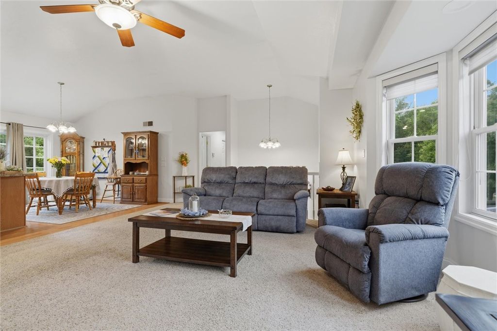 96 James St, Lemont Furnace, PA - View 6
