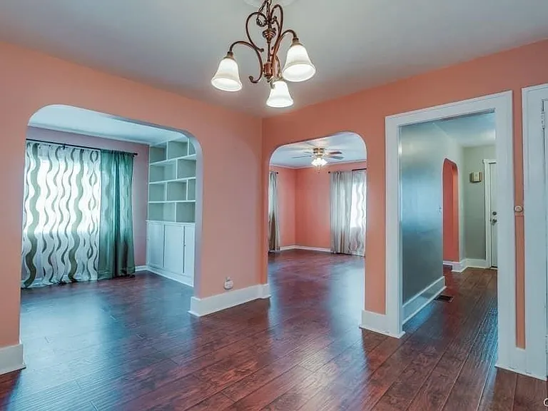 637 Coffeen St — Photo 12