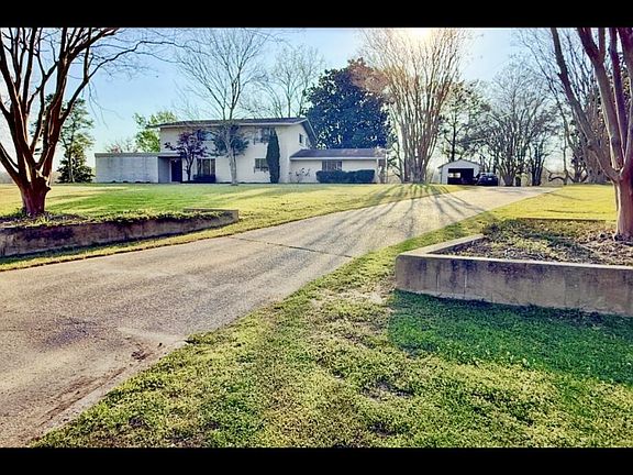 2nd image of 621 Filgo Rd