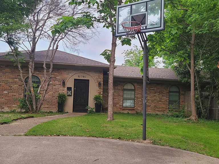 10796 Morning Glory Dr — Photo 29