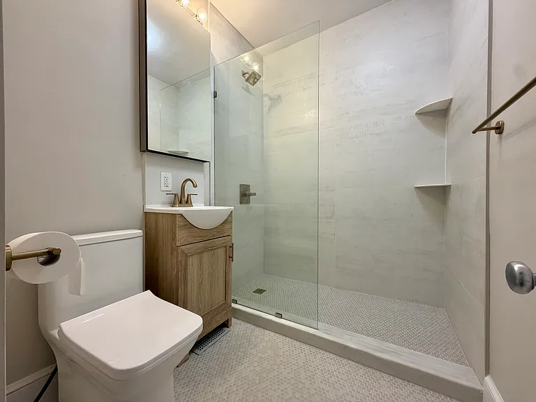 8 Fox St #1 — Photo 8