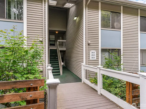 31510 106th Place SE #R303, Auburn, WA 98092