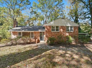 2904 Swanee Ln, Fairfax, VA 22031