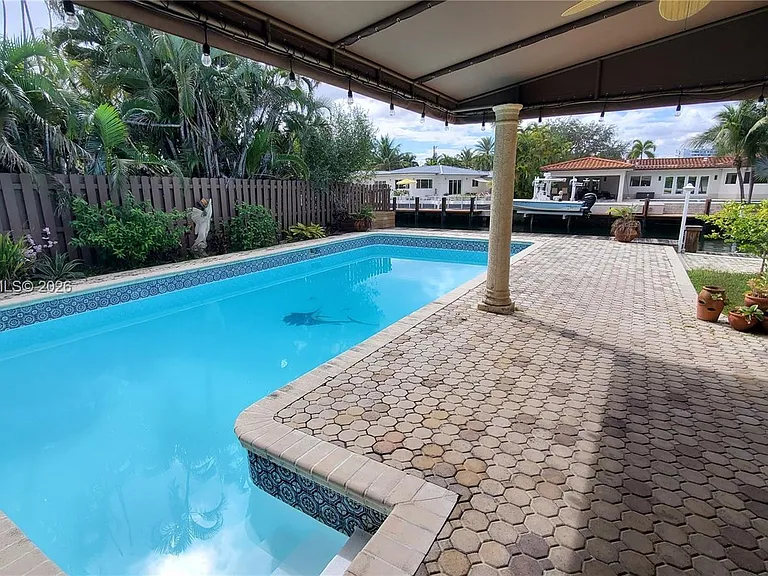 13000 Coronado Ln — Photo 24