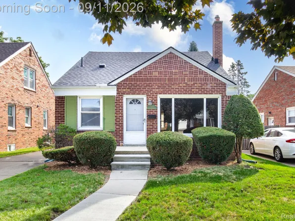 7671 Robinson Ave, Allen Park, MI 48101