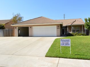 2439 S Beech Dr, Visalia, CA 93292