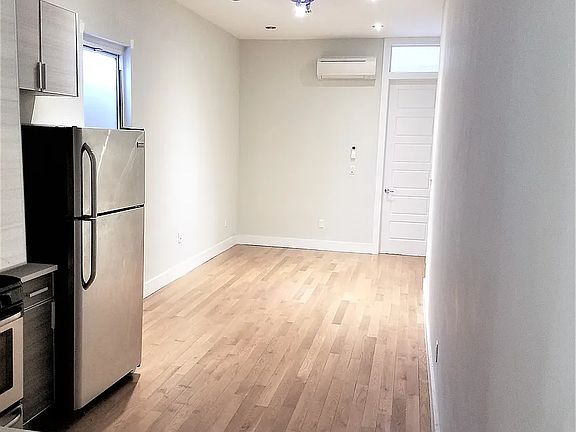 2nd image of 200 28th St APT 2R