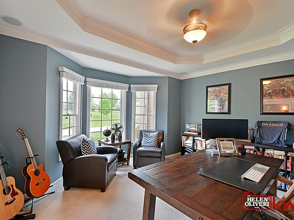 4th image of 179 Meadowlark Dr