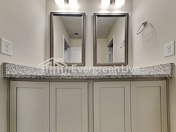5th image of 129 Boat Club Ln