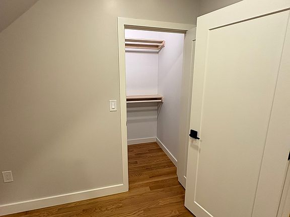 5th image of 14-16 8th St #3