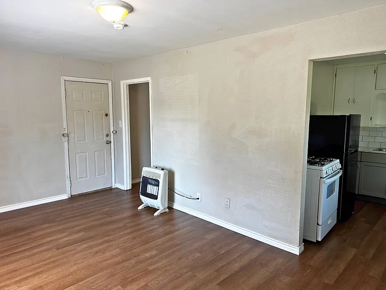 1401 Fillmore St — Photo 3