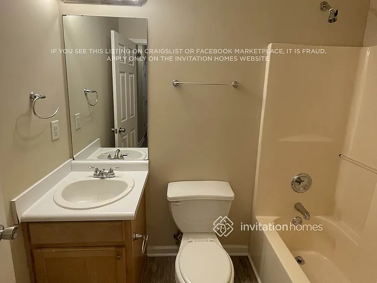 560 Heathgate Dr — Photo 14