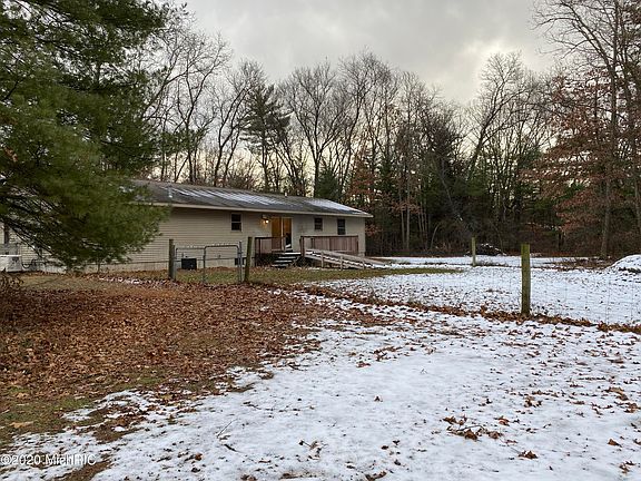 5th image of 20845 Burrows Dr