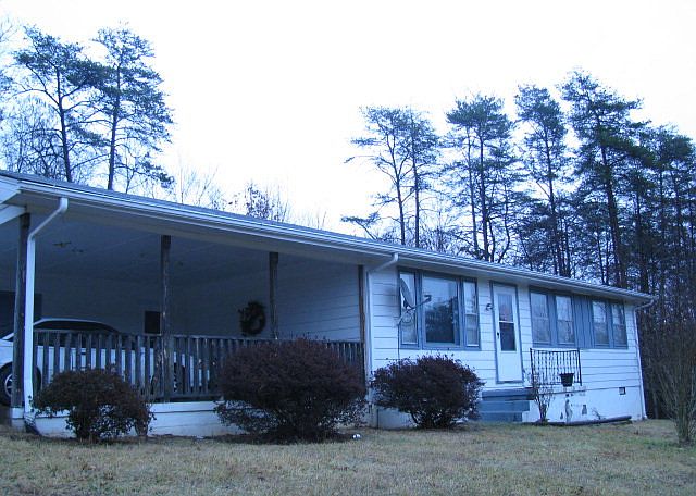 1st image of 517 Anthony Dr