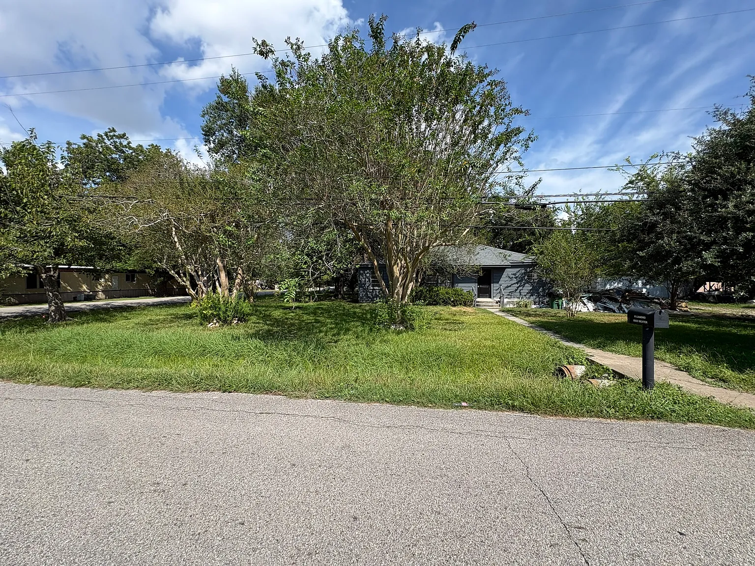 8625 Dexter Street - 1 — Photo 4