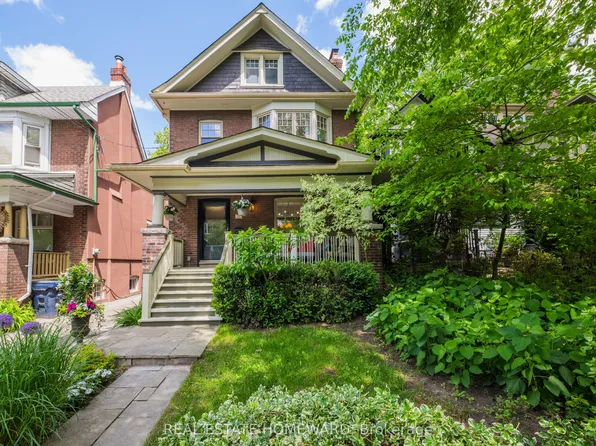 151 Waverley Rd, Toronto, ON M4L 3T4