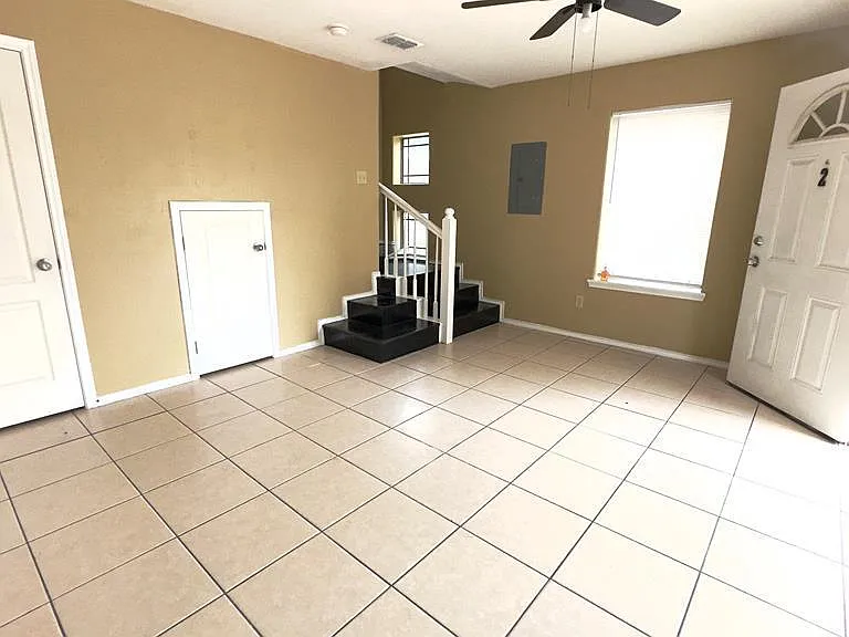 1722 Stone Dr #2 — Photo 5